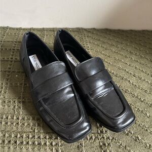 Steve Madden Classic Black Leather Loafers